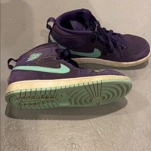 Girls Jordan’s high tops